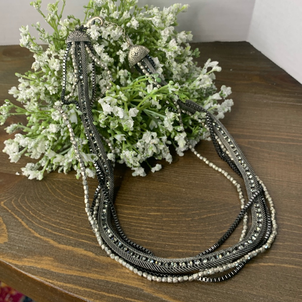 Coldwater Creek Rhinestone Silver Necklace 10$